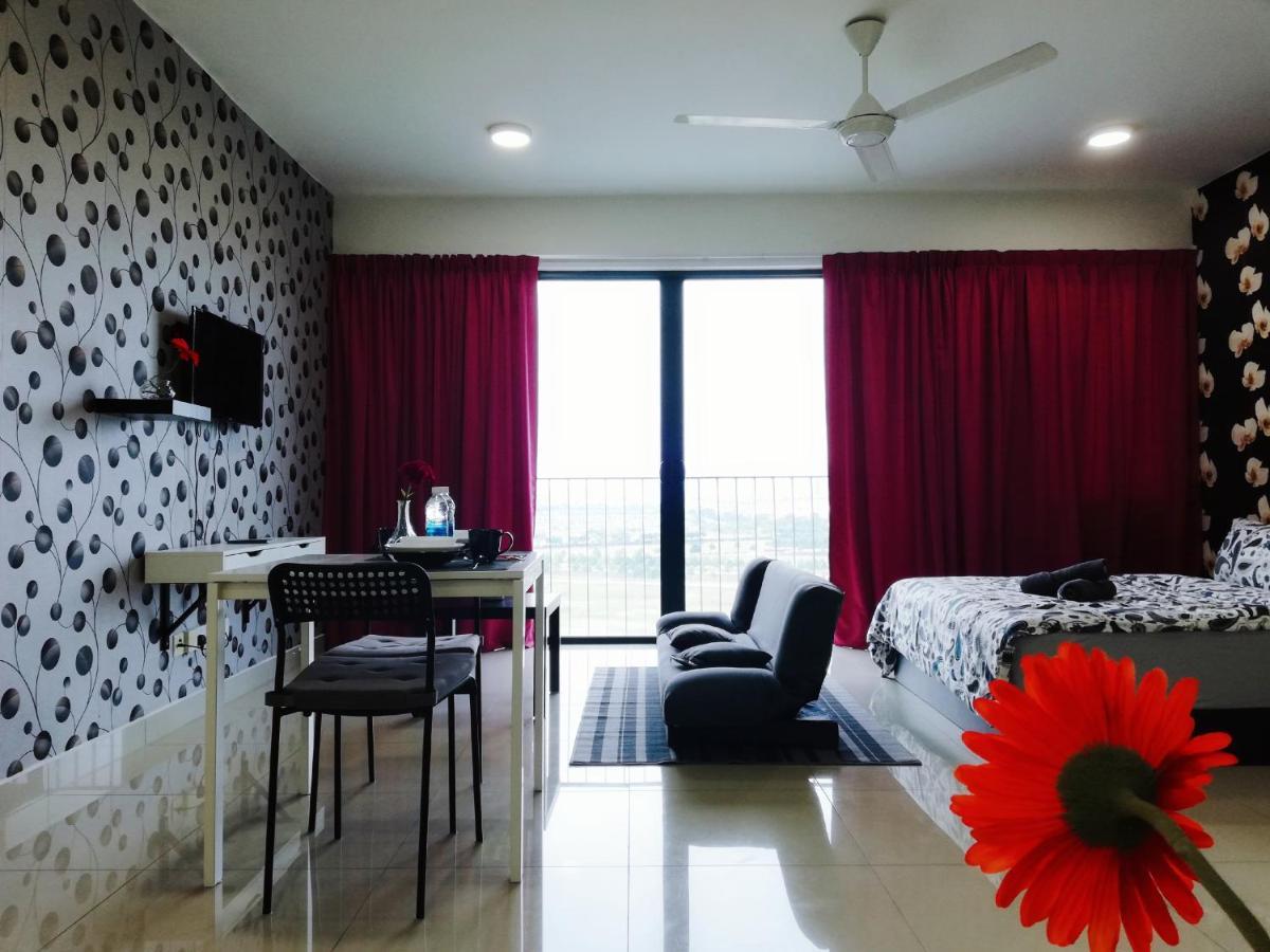 Peanut Butter Homestay - Trefoil Setia Alam Shah Alam Luaran gambar